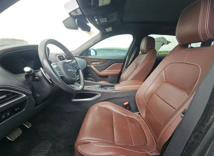 2020 Jaguar F-Pace - Image 5 of 6