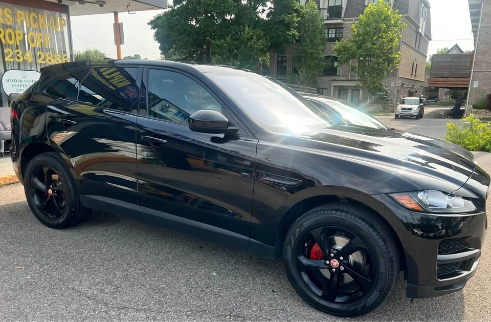 2020 Jaguar F-Pace - Image 2 of 15