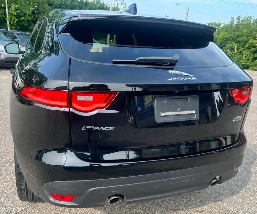2020 Jaguar F-Pace - Image 6 of 15