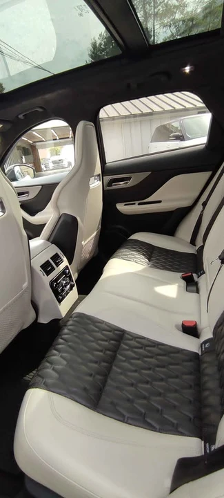 2020 Jaguar F-Pace - Image 7 of 13