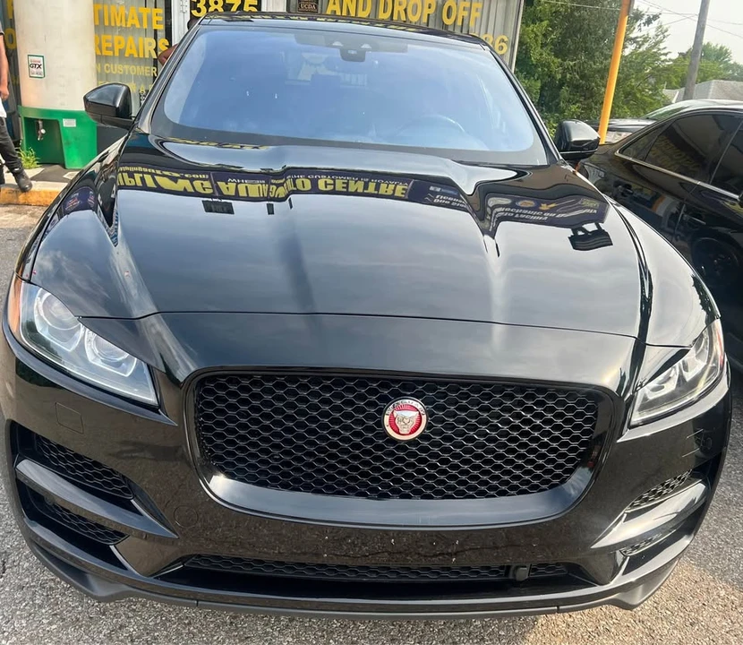 2020 Jaguar F-Pace - Image 11 of 15