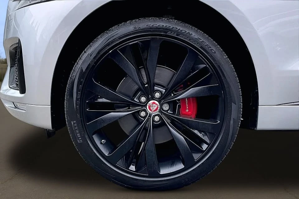 2020 Jaguar F-Pace - Image 9 of 20