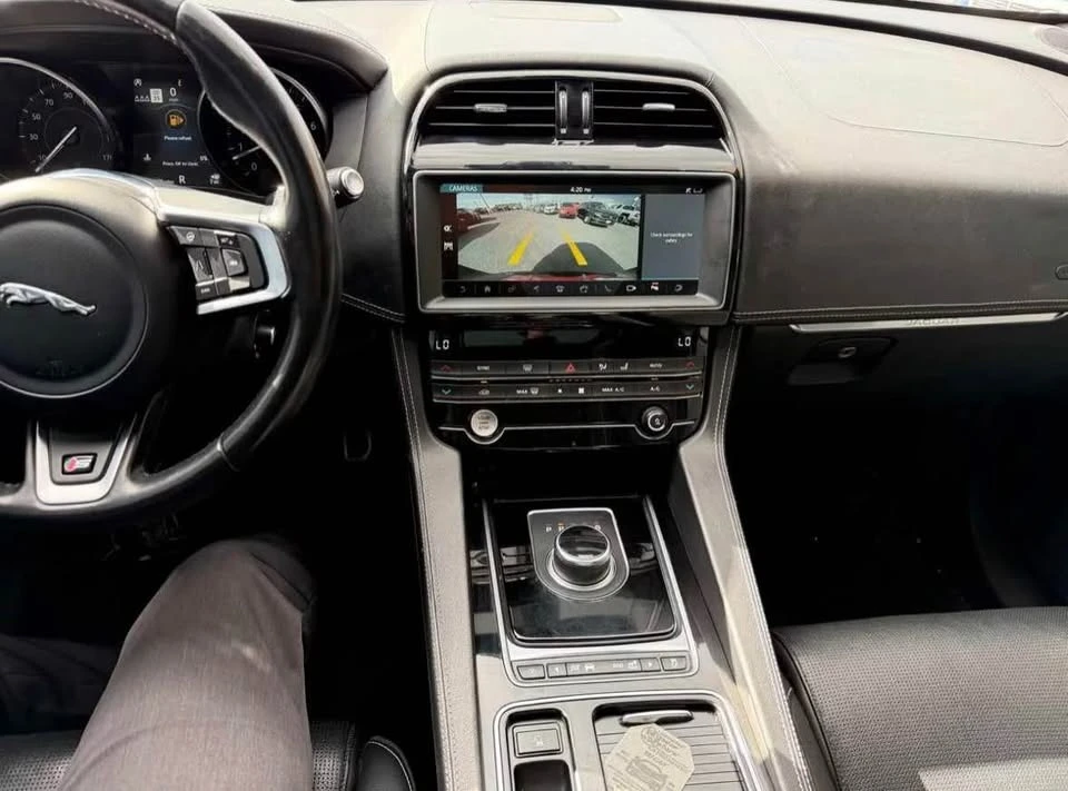 2020 Jaguar F-Pace - Image 8 of 8