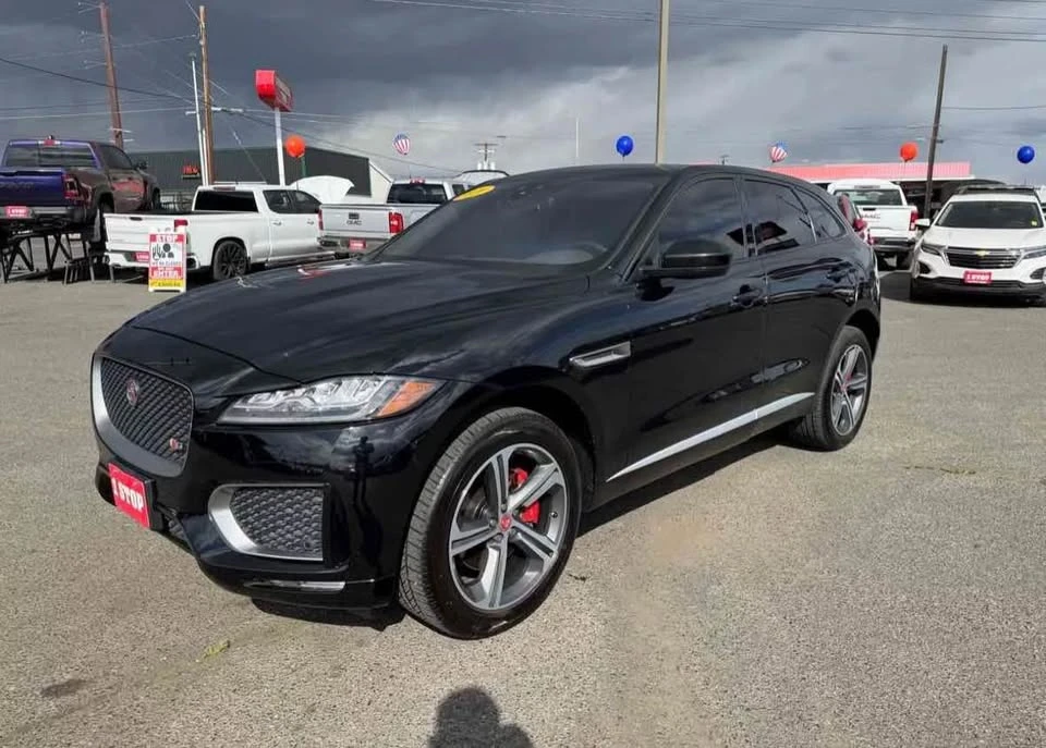 2020 Jaguar F-Pace - Image 3 of 8