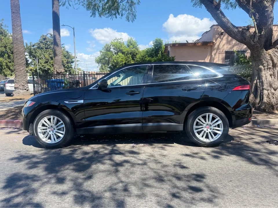 2020 Jaguar F-Pace - Image 2 of 11