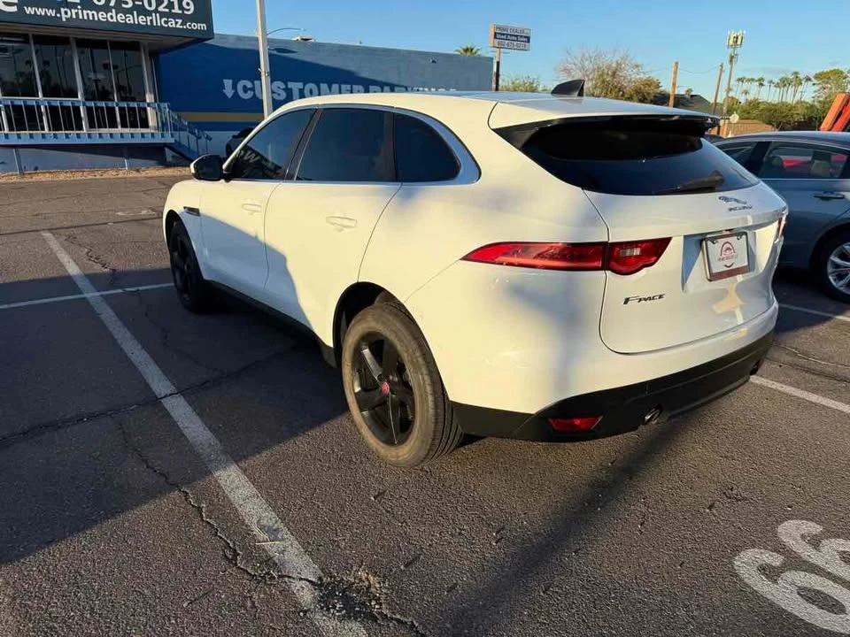 2020 Jaguar F-Pace - Image 3 of 8