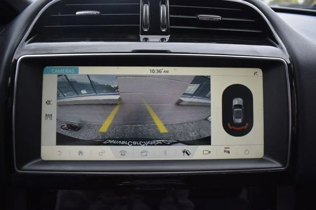 2020 Jaguar F-Pace - Image 17 of 20