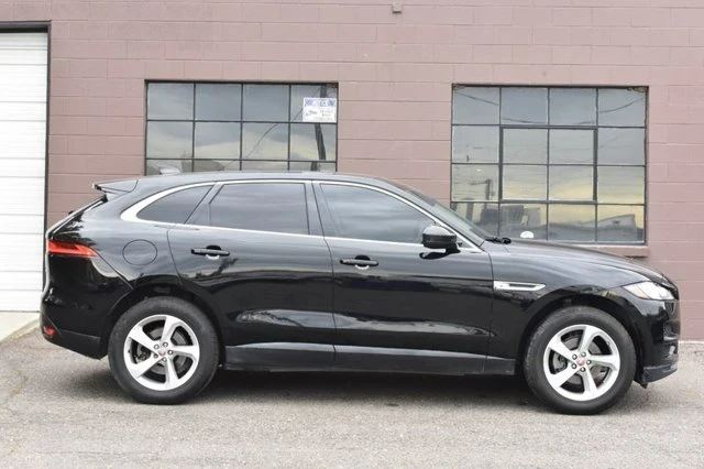 2020 Jaguar F-Pace - Image 7 of 20