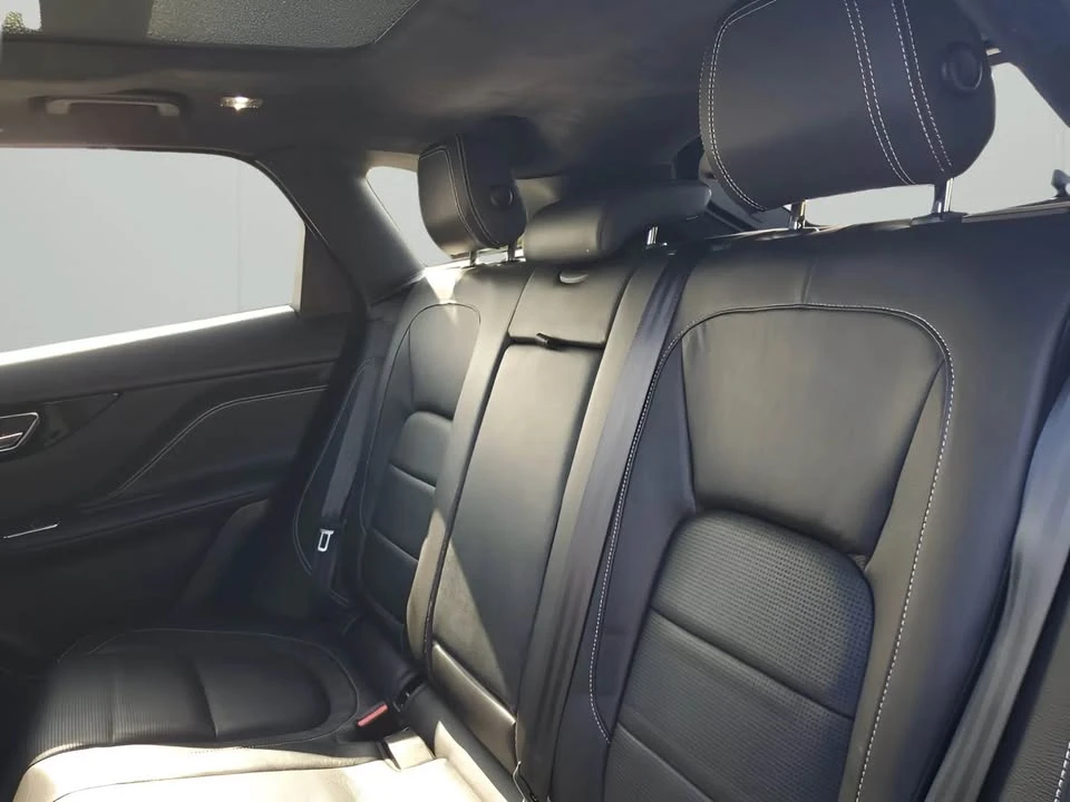 2020 Jaguar F-Pace - Image 11 of 18
