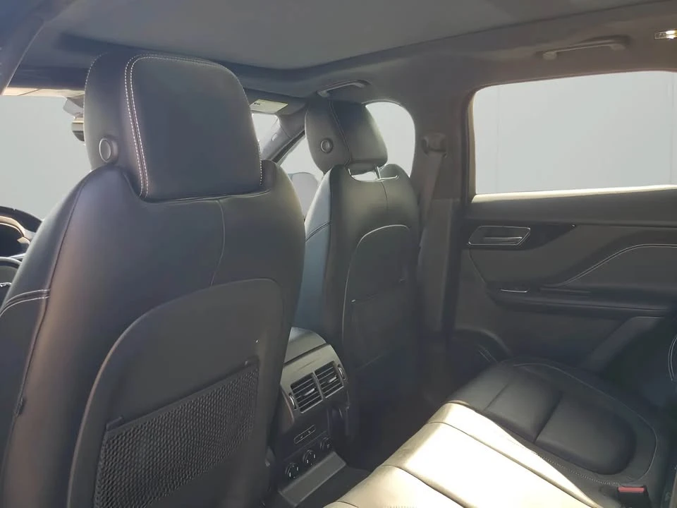 2020 Jaguar F-Pace - Image 12 of 18