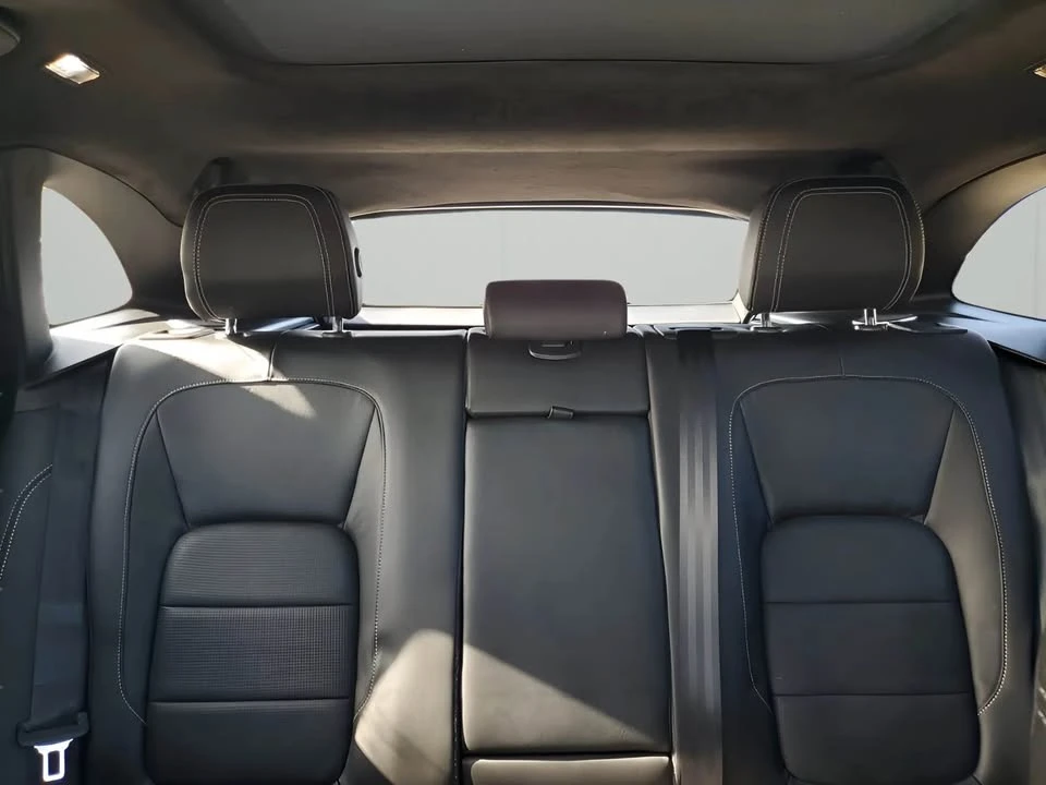 2020 Jaguar F-Pace - Image 16 of 18