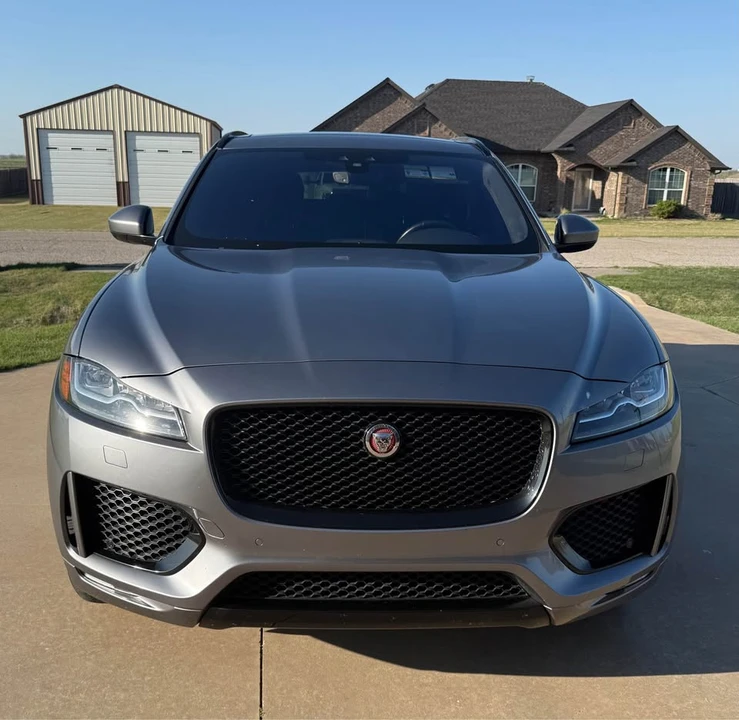 2020 Jaguar F-Pace - Image 4 of 14