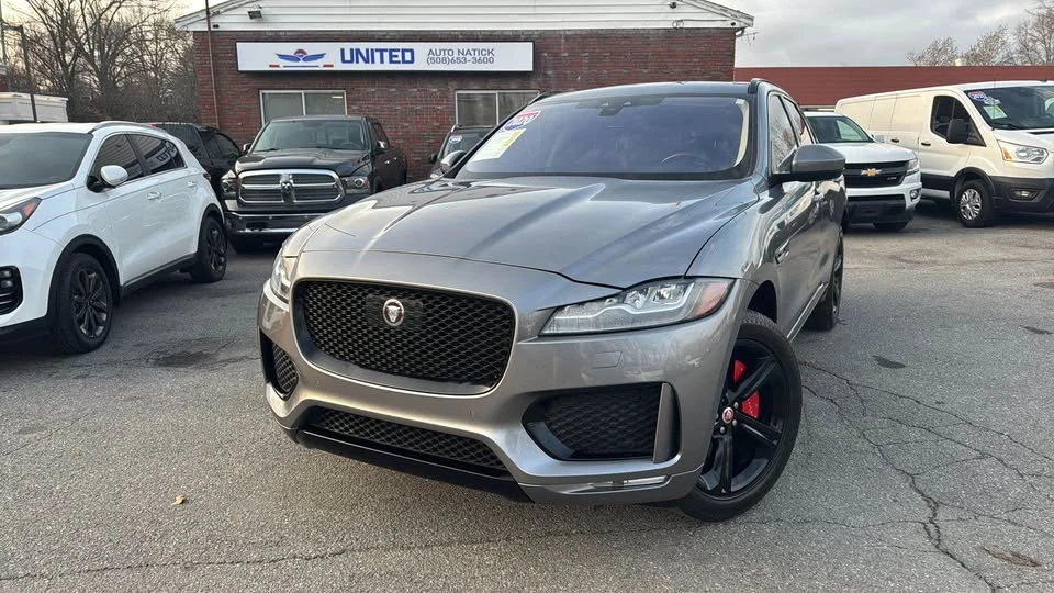 2020 Jaguar F-Pace - Image 2 of 14