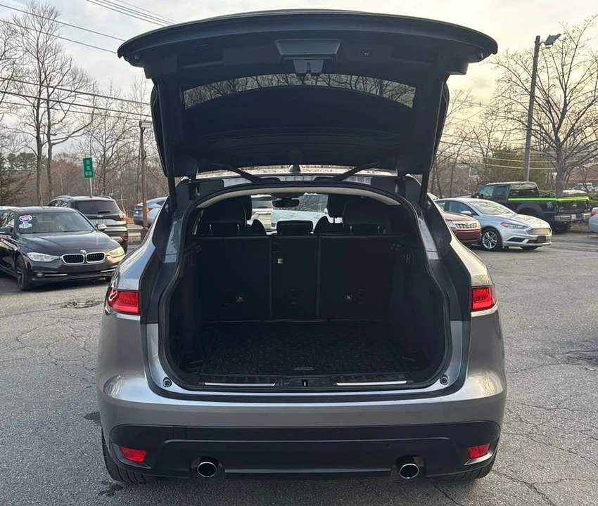 2020 Jaguar F-Pace - Image 19 of 19
