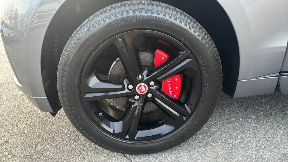2020 Jaguar F-Pace - Image 16 of 19