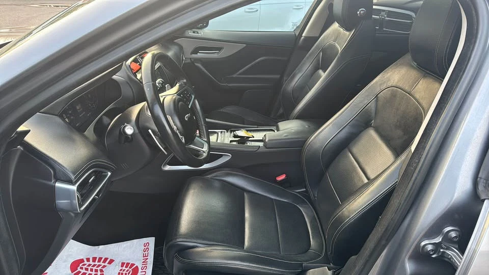 2020 Jaguar F-Pace - Image 14 of 20