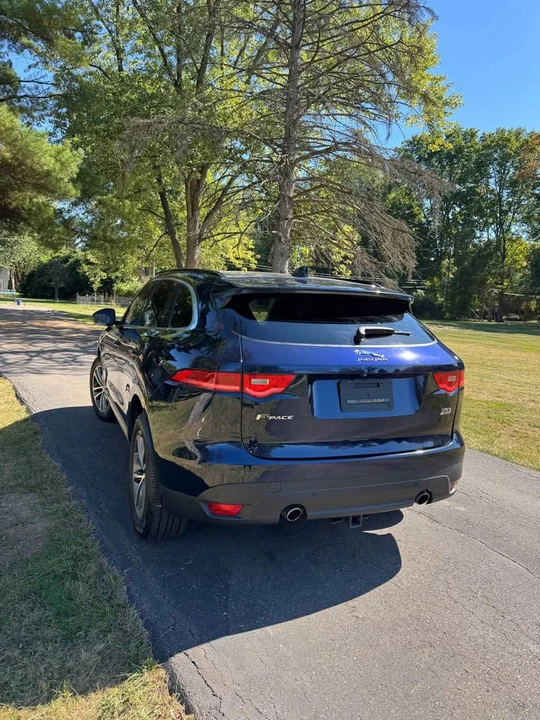 2020 Jaguar F-Pace - Image 7 of 9