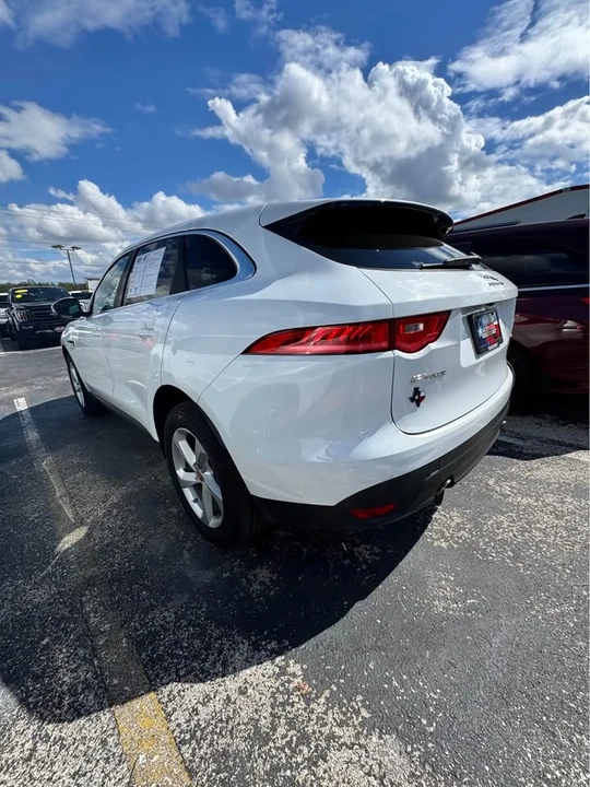 2020 Jaguar F-Pace - Image 6 of 12
