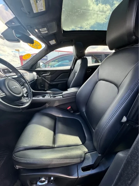 2020 Jaguar F-Pace - Image 10 of 12