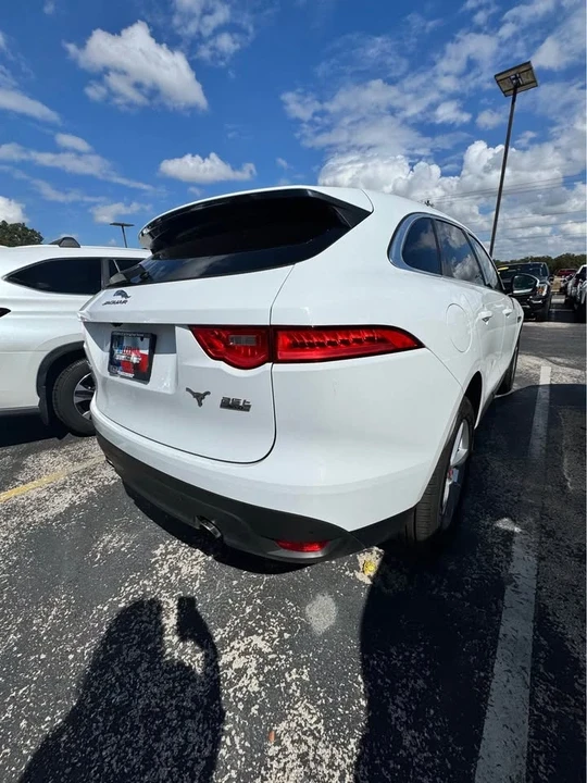 2020 Jaguar F-Pace - Image 4 of 12
