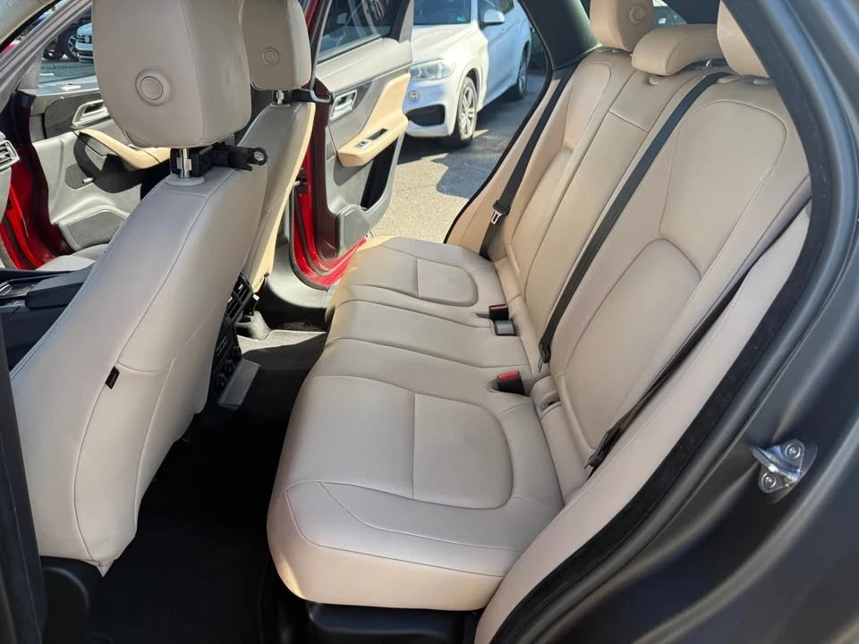 2020 Jaguar F-Pace - Image 13 of 19