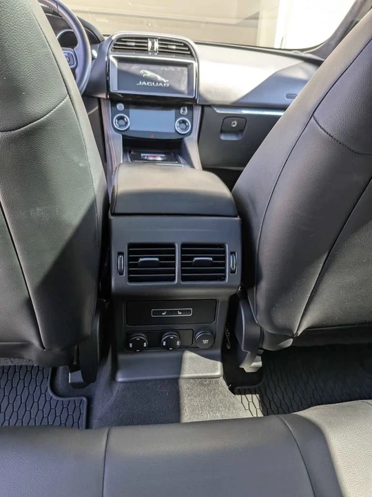 2020 Jaguar F-Pace - Image 10 of 16