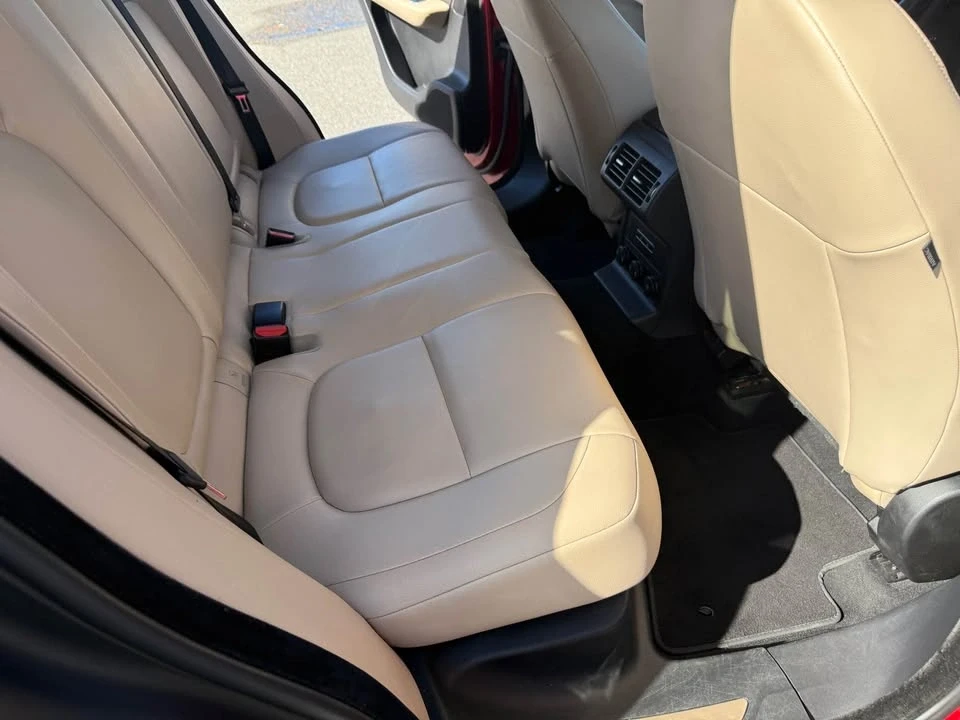 2020 Jaguar F-Pace - Image 15 of 19