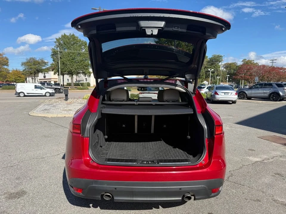 2020 Jaguar F-Pace - Image 4 of 19