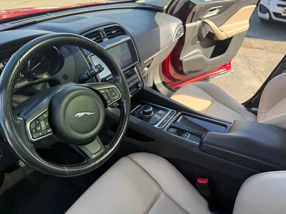 2020 Jaguar F-Pace - Image 9 of 19
