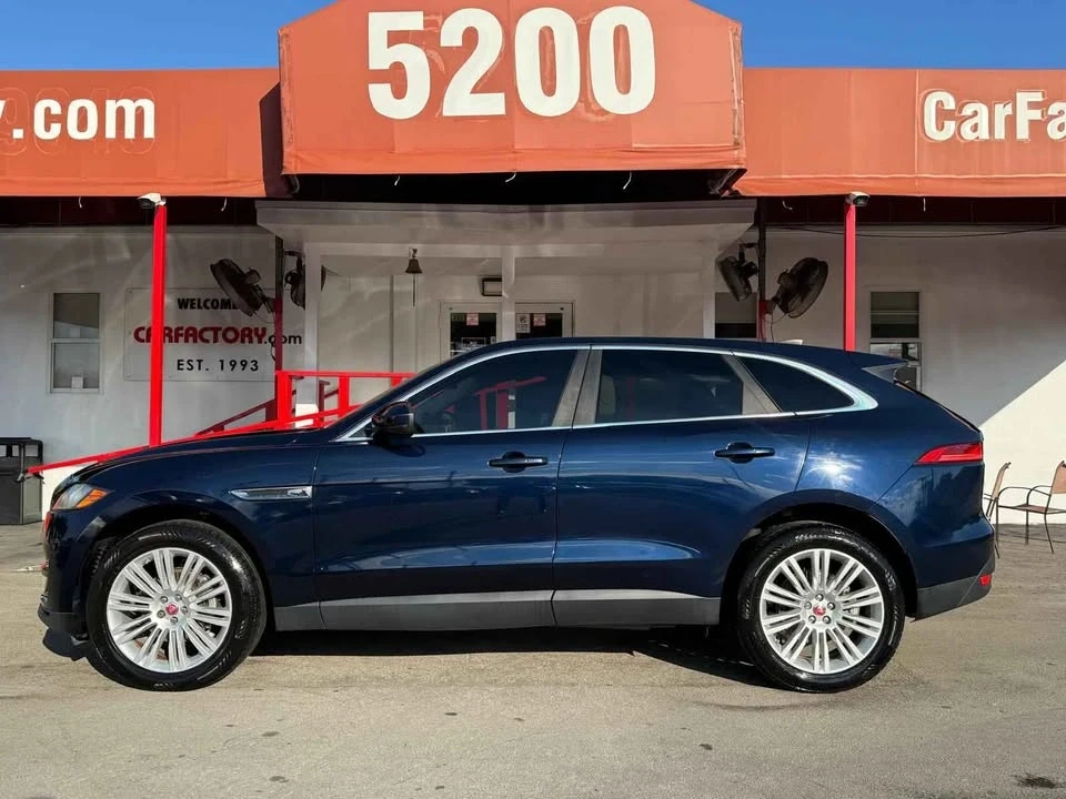 2020 Jaguar F-Pace - Image 10 of 14