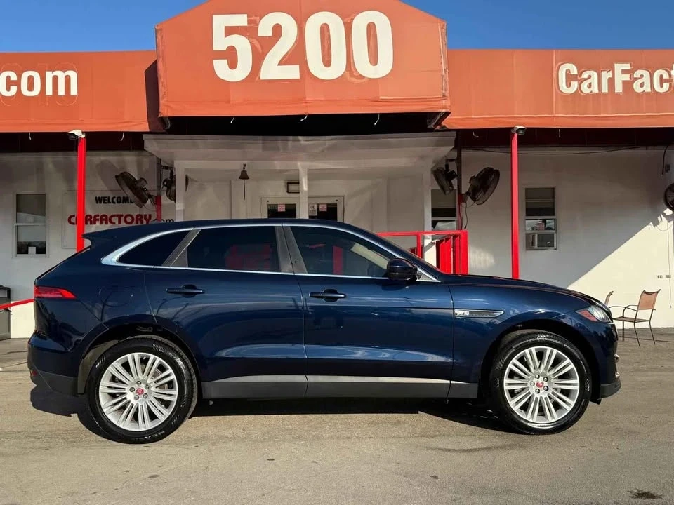 2020 Jaguar F-Pace - Image 2 of 14