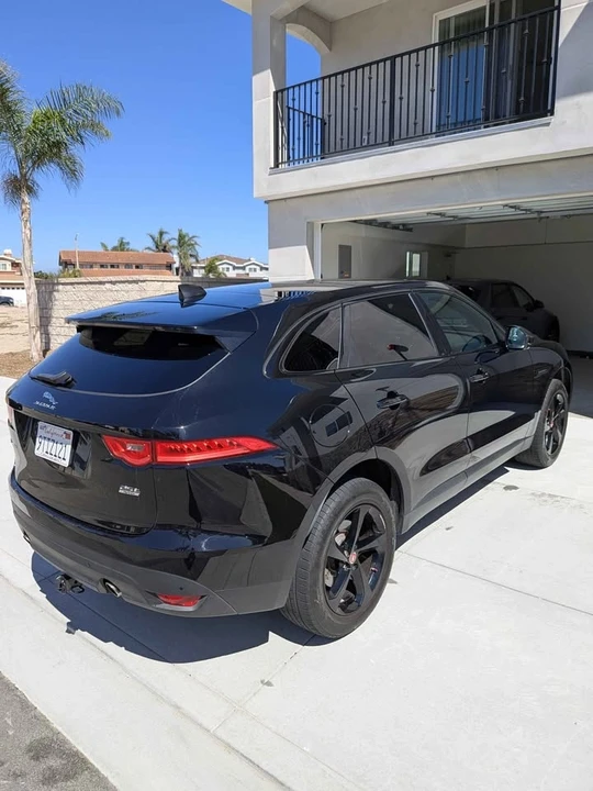 2020 Jaguar F-Pace - Image 4 of 16