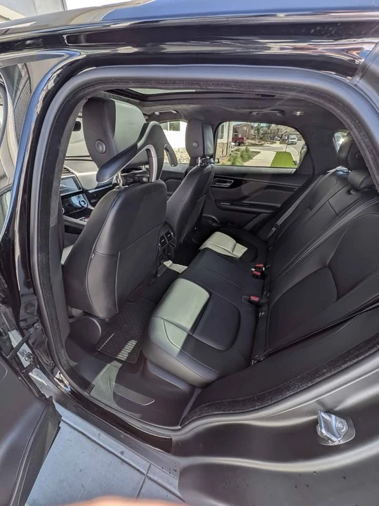 2020 Jaguar F-Pace - Image 9 of 16