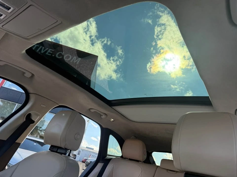 2020 Jaguar F-Pace - Image 8 of 19