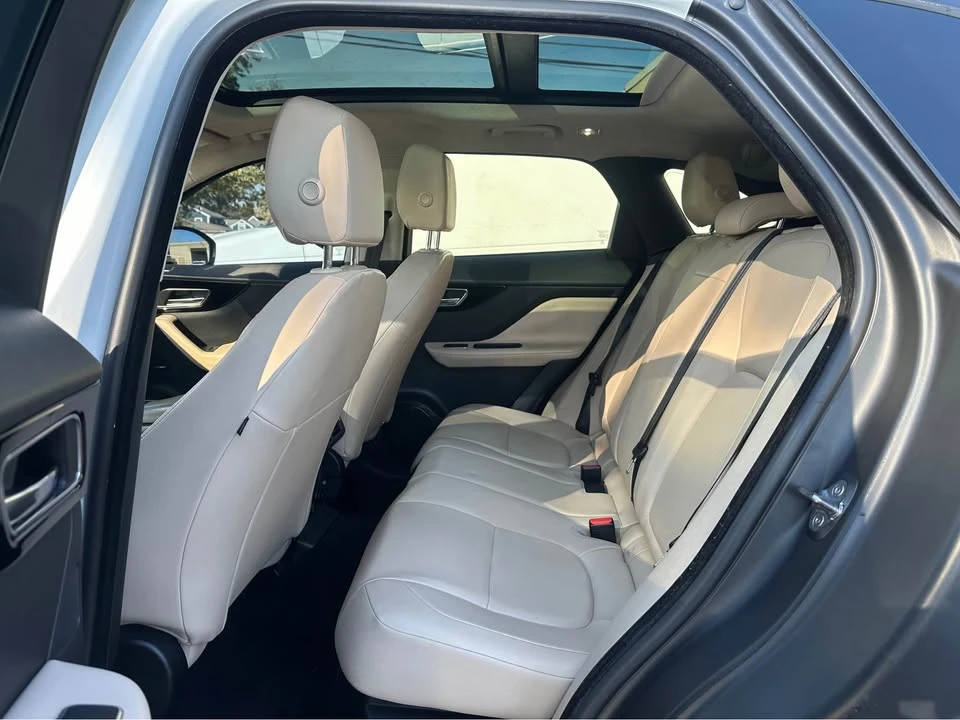 2020 Jaguar F-Pace - Image 11 of 20
