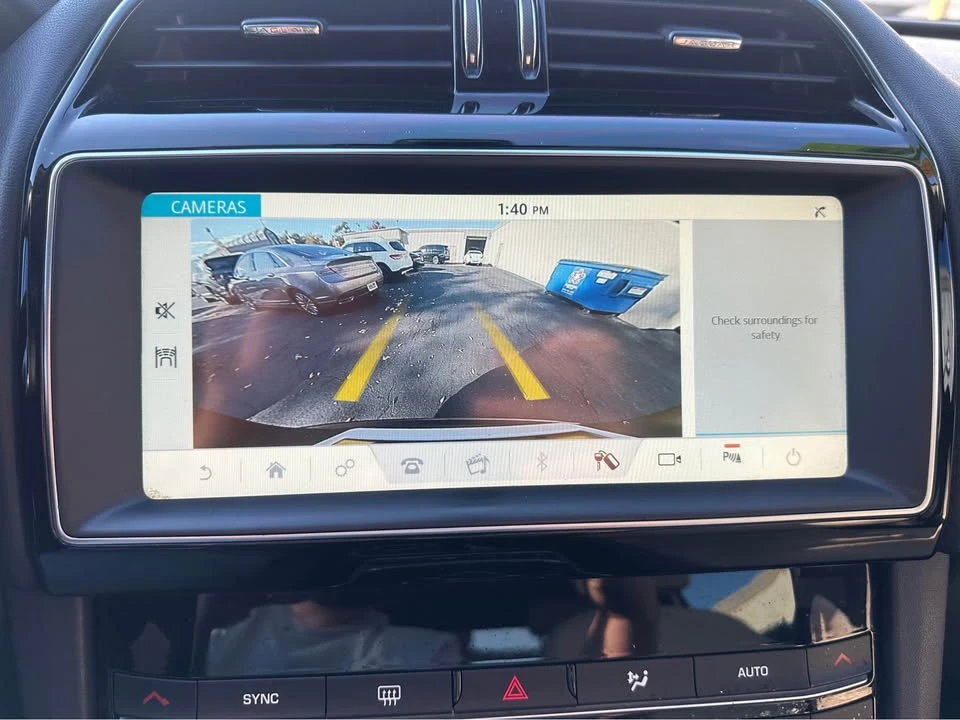 2020 Jaguar F-Pace - Image 17 of 19