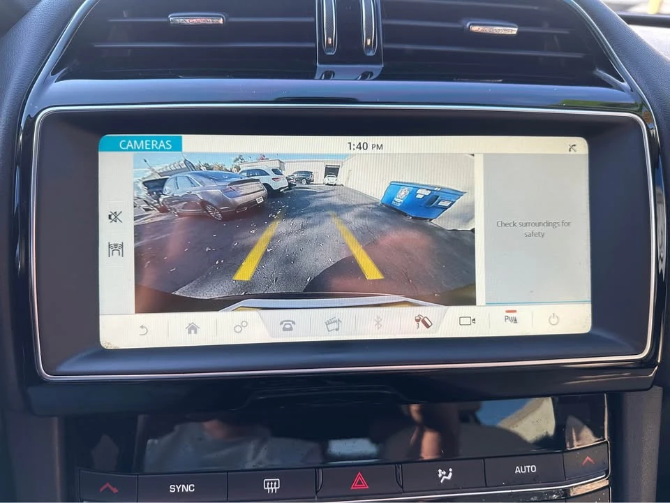 2020 Jaguar F-Pace - Image 17 of 19