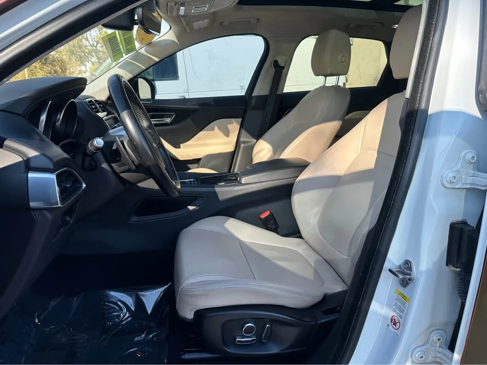 2020 Jaguar F-Pace - Image 13 of 19