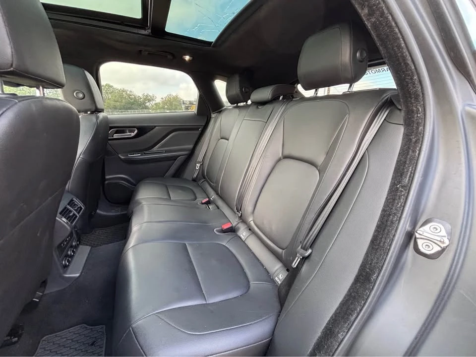 2020 Jaguar F-Pace - Image 18 of 20