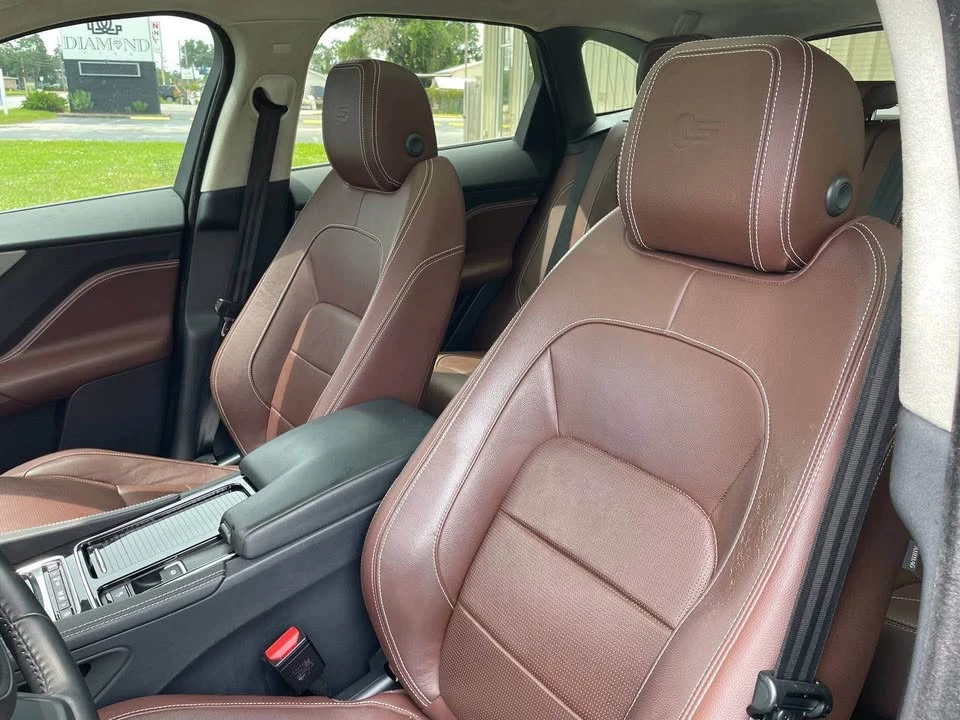 2020 Jaguar F-Pace - Image 6 of 10