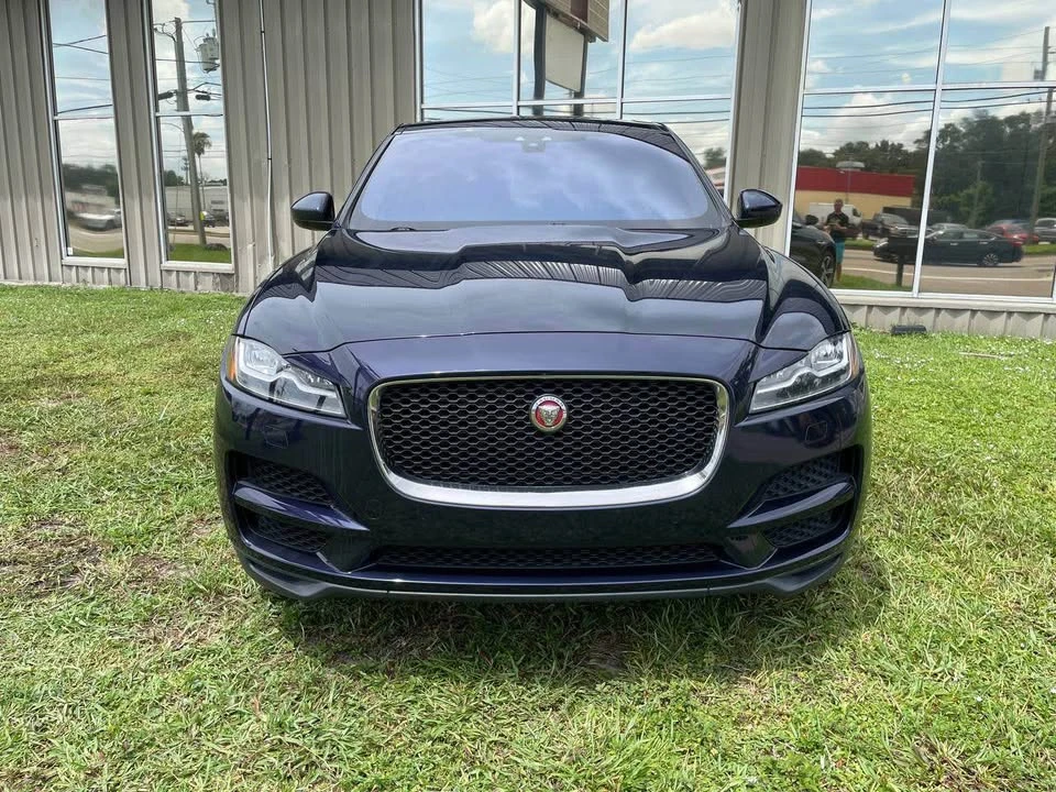 2020 Jaguar F-Pace - Image 2 of 10