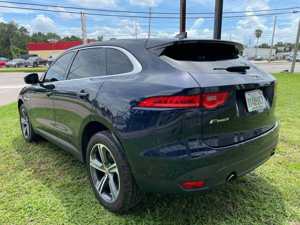 2020 Jaguar F-Pace - Image 4 of 10