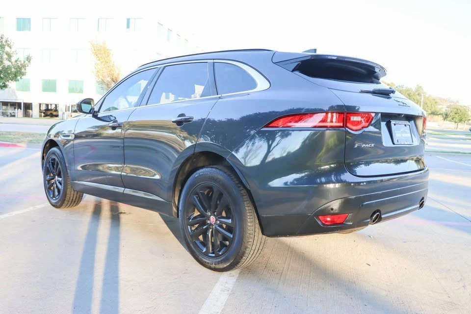 2020 Jaguar F-Pace - Image 4 of 11