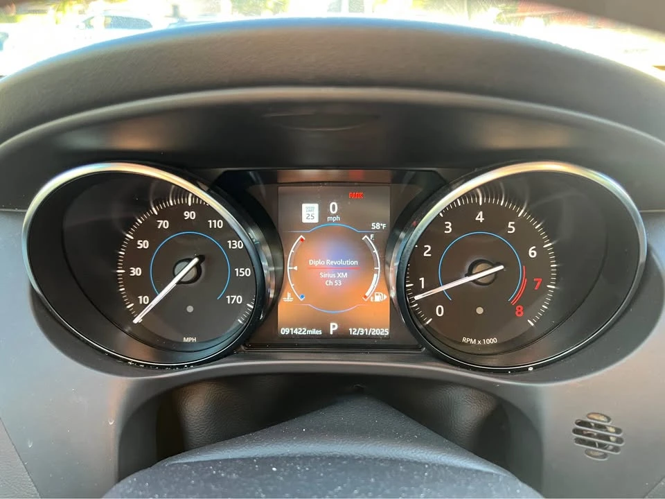 2020 Jaguar F-Pace - Image 10 of 10