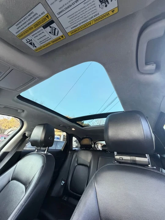 2020 Jaguar F-Pace - Image 16 of 18
