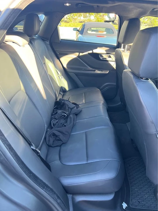 2020 Jaguar F-Pace - Image 7 of 10