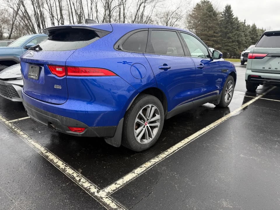 2020 Jaguar F-Pace - Image 3 of 7