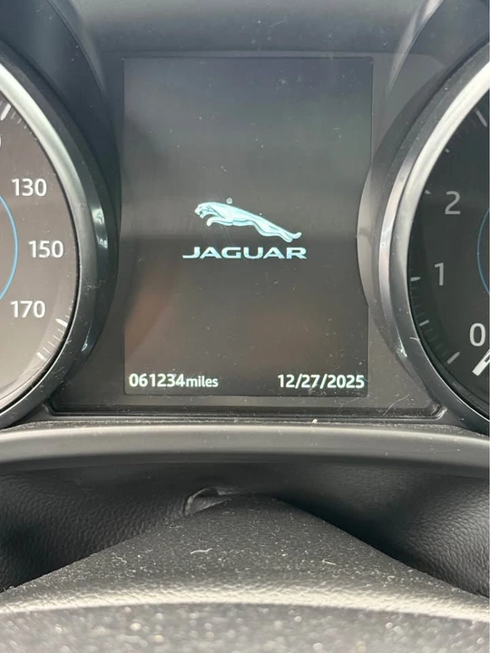 2020 Jaguar F-Pace - Image 6 of 7