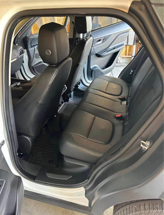 2020 Jaguar F-Pace - Image 8 of 9