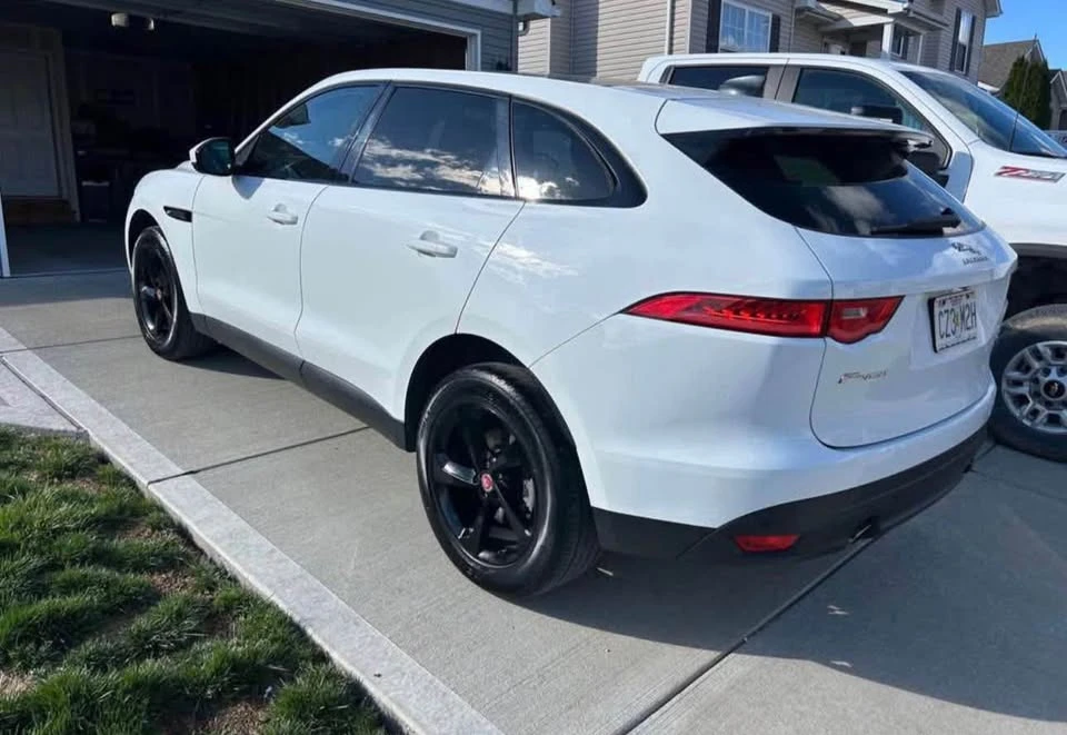 2020 Jaguar F-Pace - Image 3 of 9